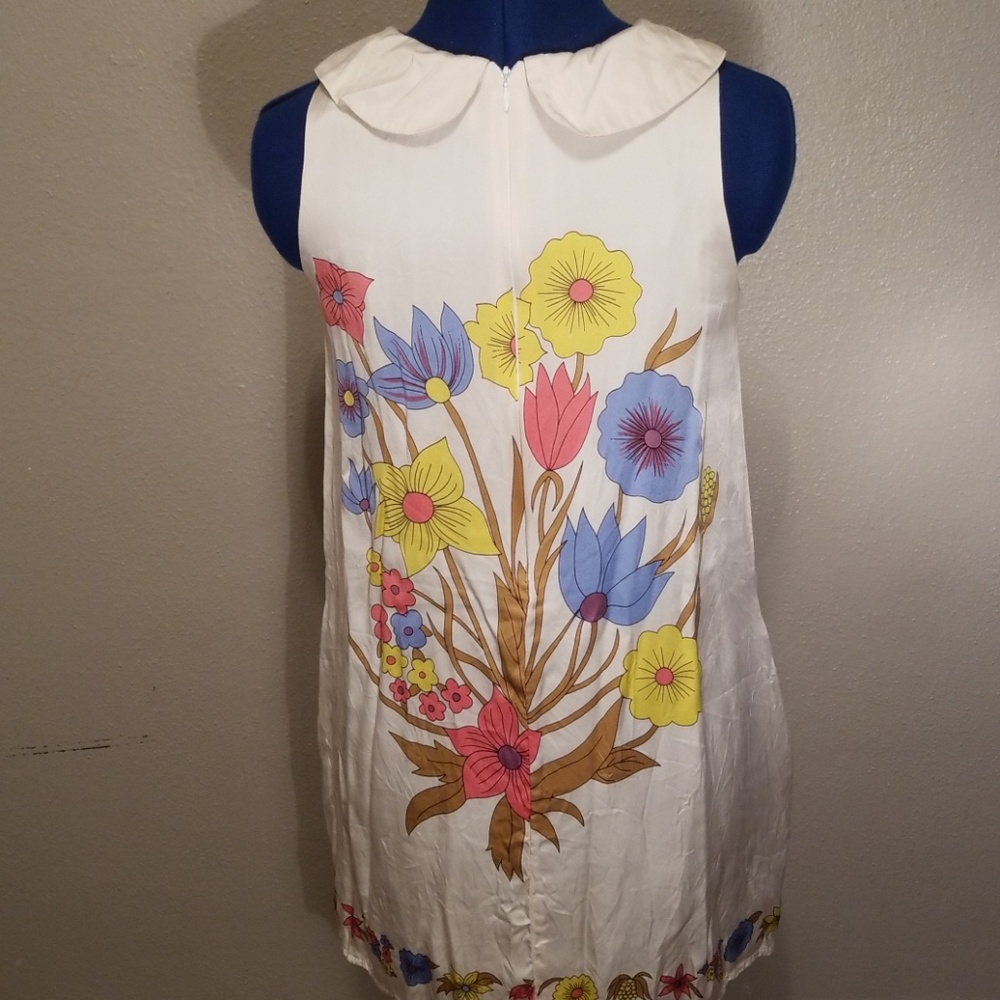 white floral dress worn - Picture 2 of 6
